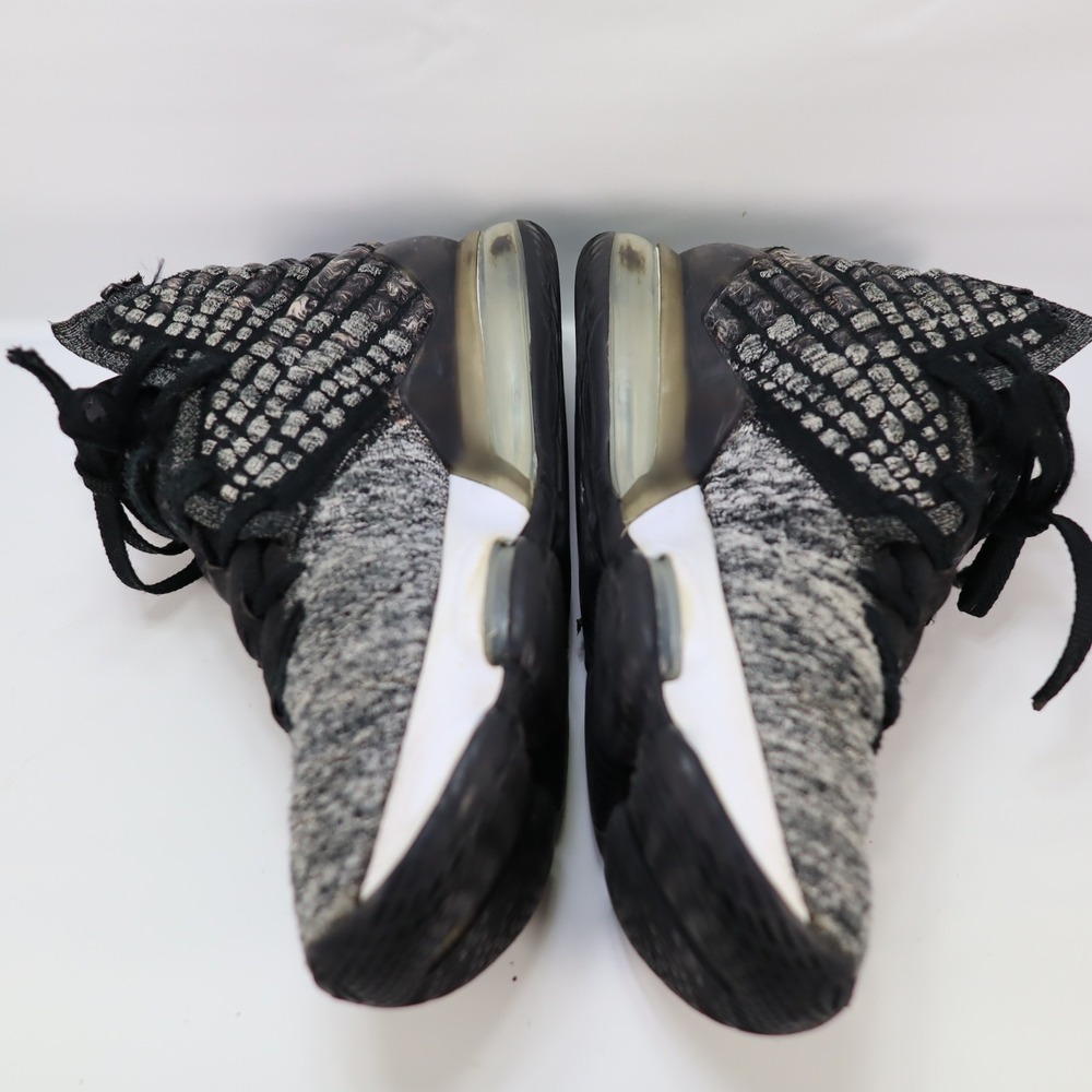 Nike BQ3177-002 Lebron XVII 17 In The Arena Gray Sneaker Shoes Men's US 8.5 Oreo - Picture 6 of 14